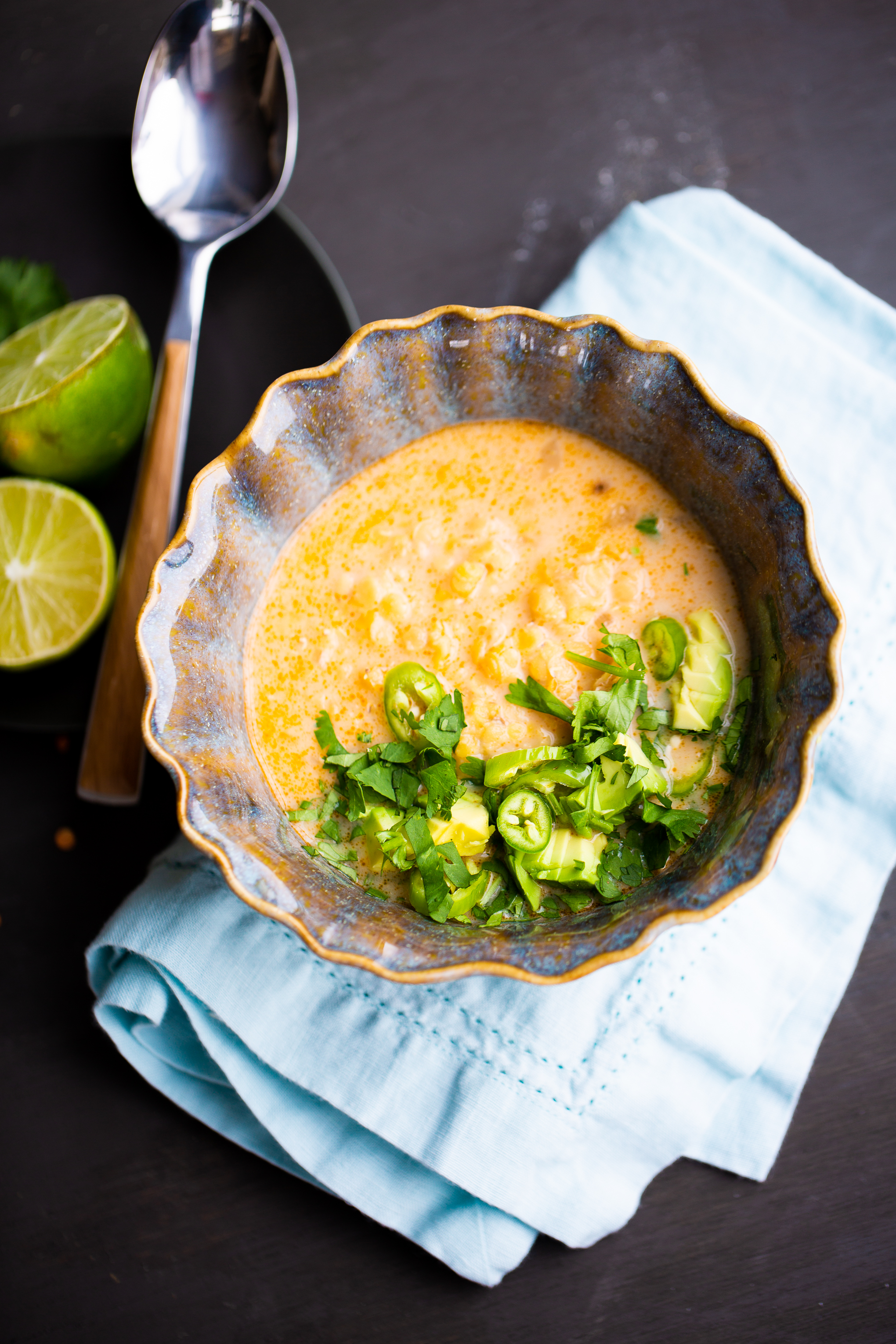 sopa de lentejas rojas y leche de coco