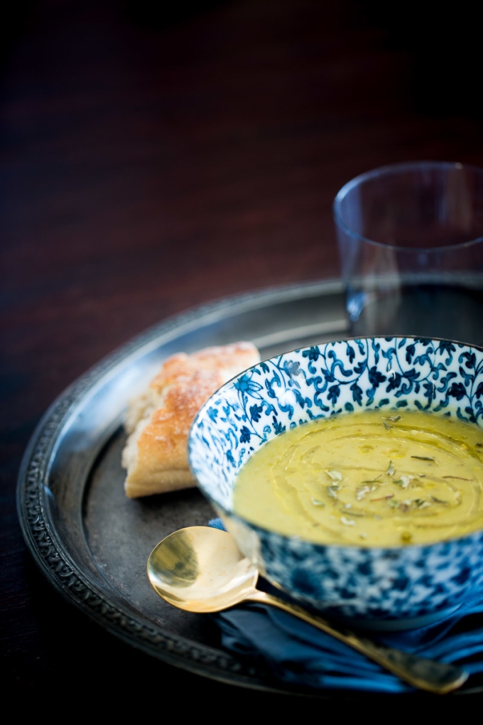 Receta de sopa de chícharo, receta de sopa vegana, receta fácil y deliciosa.