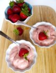 Helado de fresa y plátano vegano, sólo dos ingredientes
