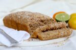 Pan de coco y limon con glace de jugo de limon y espolvoreado con coco tostado-piloncilloyvainilla.com
