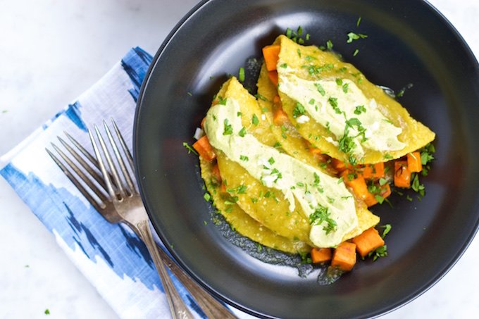 Enchiladas de camote y salsa verde