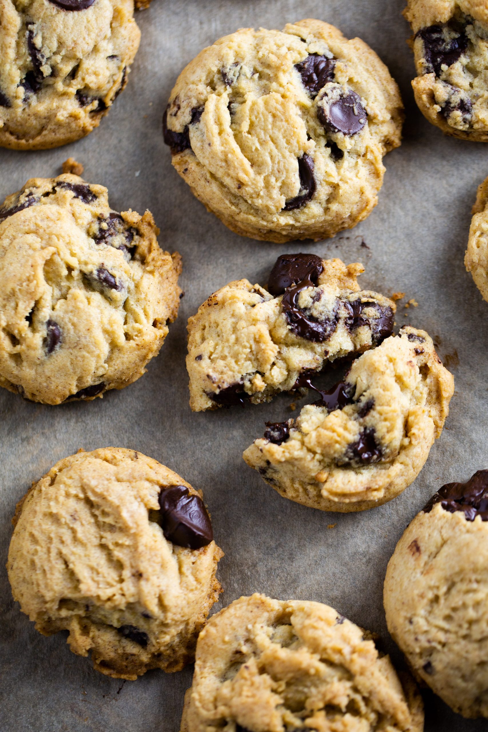 Galletas sencillas de chocolate chips, veganas - Piloncillo y Vainilla