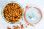 Granola de chocolate con canela y cayena.