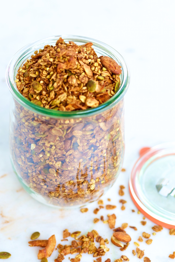 Granola, cocoa, canela y cayena