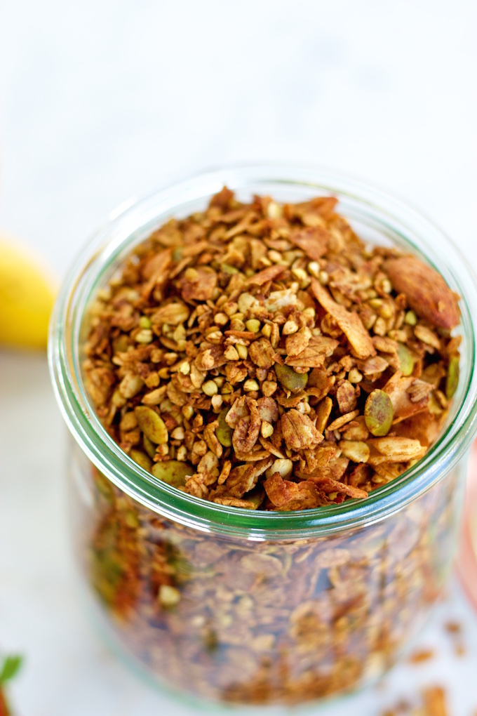 Granola, cocoa, canela y cayena
