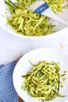 Zucchini noodles con pesto de pistache