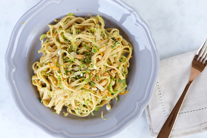 Noodles con cream de cacahuate y naranja