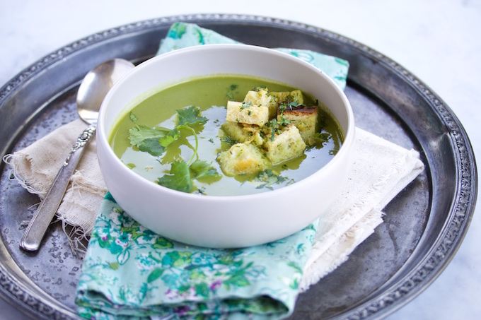 Sopa de brocoli con croutones.P&V