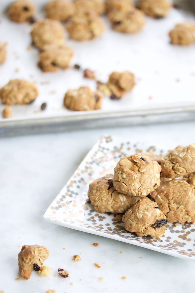 Galletas de avena y crema de almendra