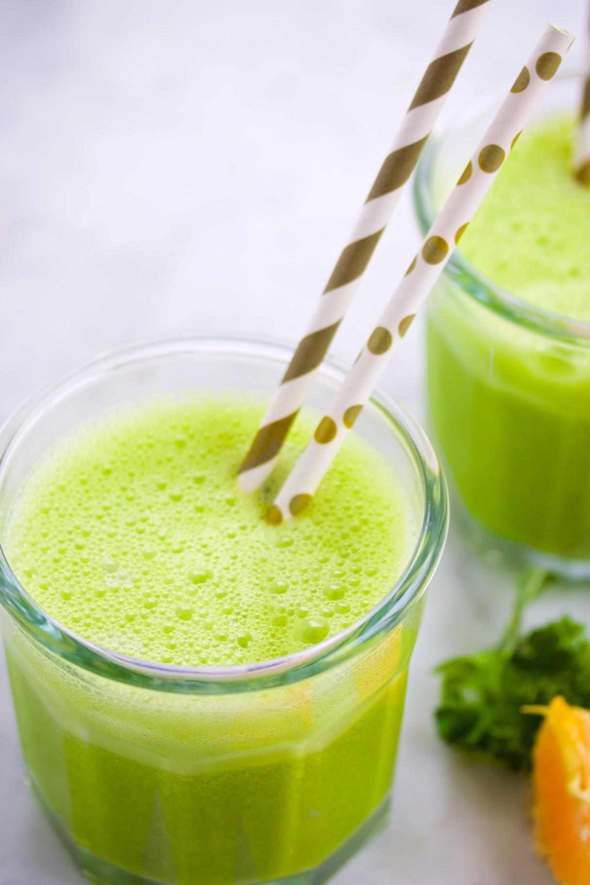 Smoothie de kale, mandarina y almendras