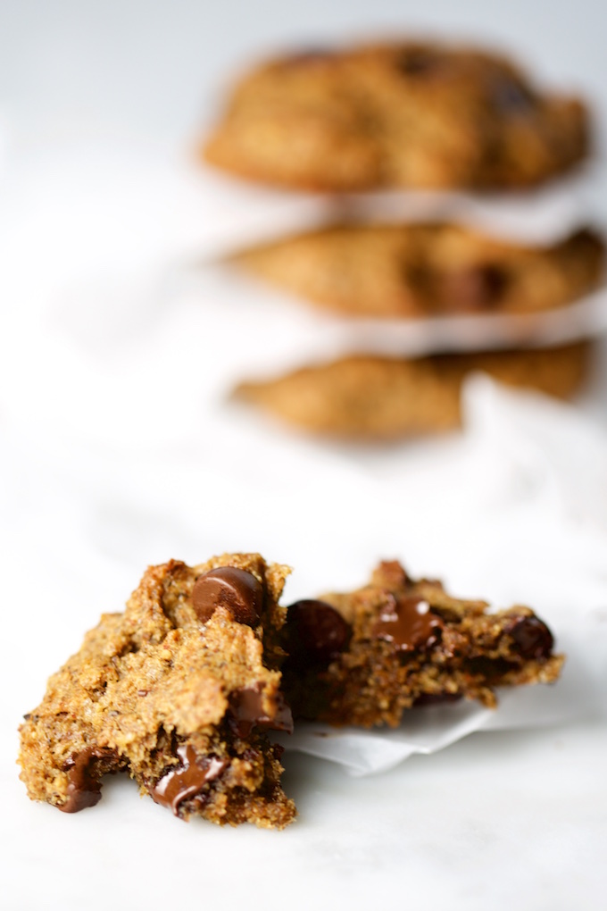 Galletas de chocochip sin harina con linaza y chia.