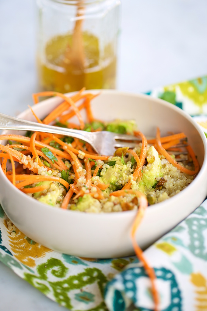 Quinoa con zanahorias y aderezo de pistaches.P&V