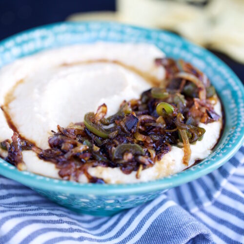 Receta de hummus con chiles toreados
