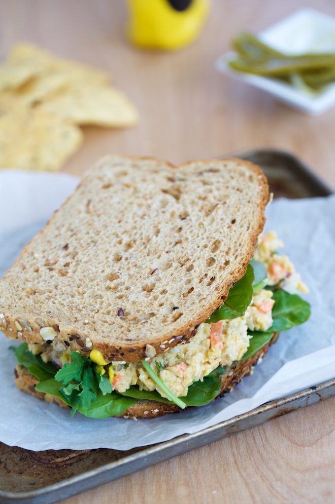 Ensalada de garbanzo vegana para un sandwich perfecto