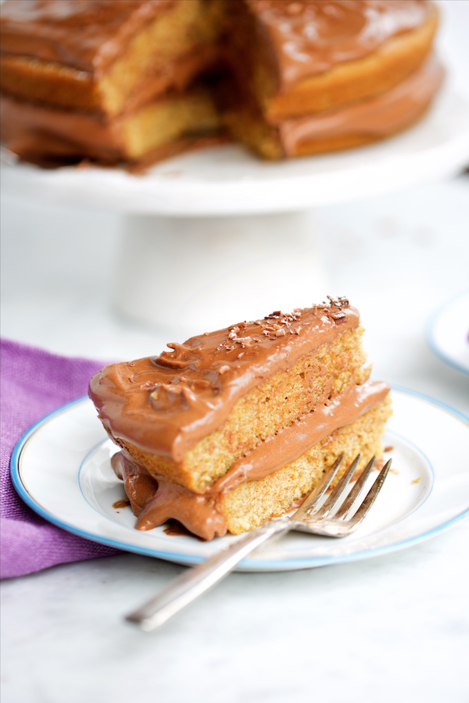Pastel de naranja con betún de chocolate.piloncilloyvainilla.com (1)