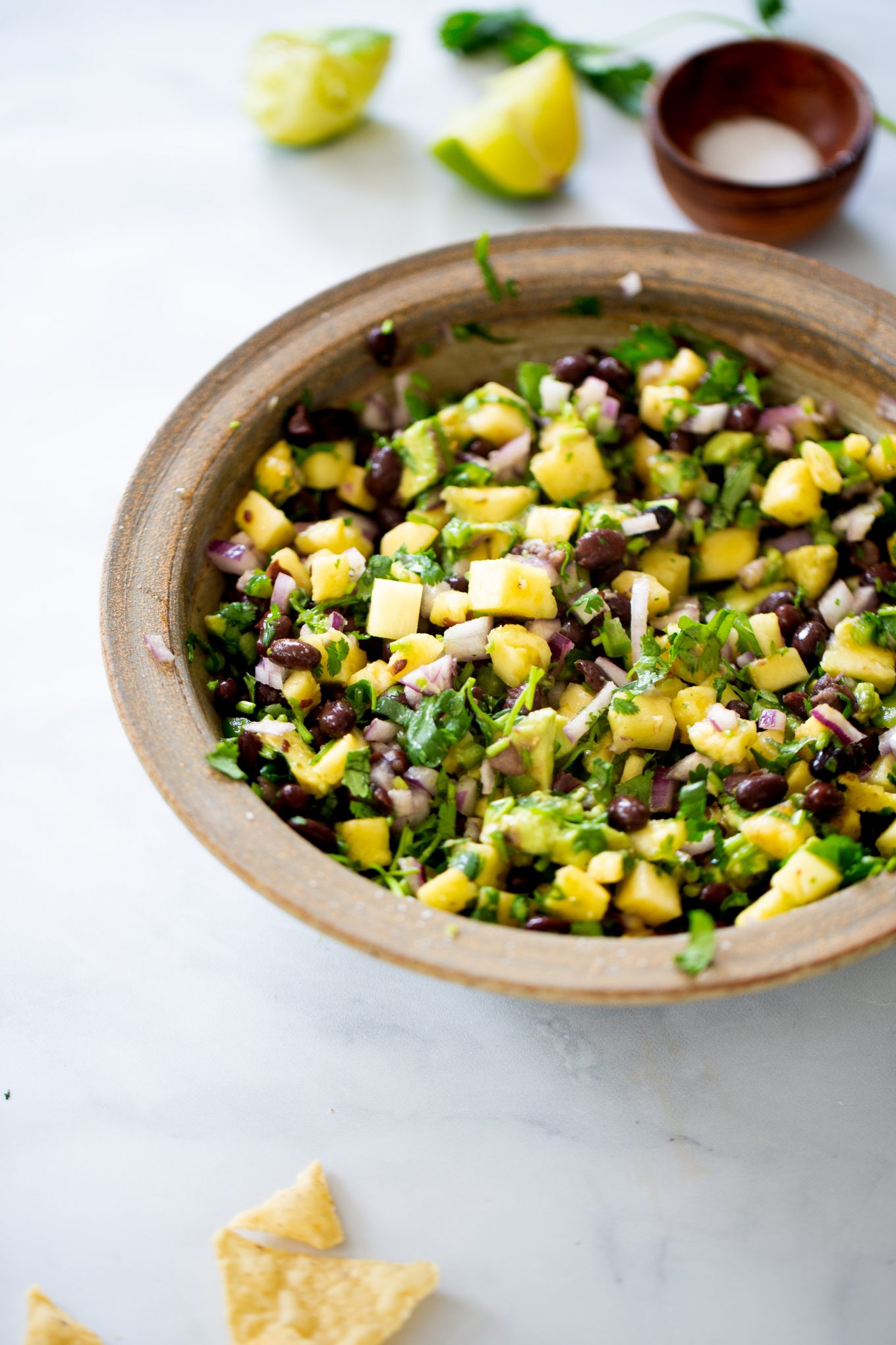 Salsa de piña y frijol negro