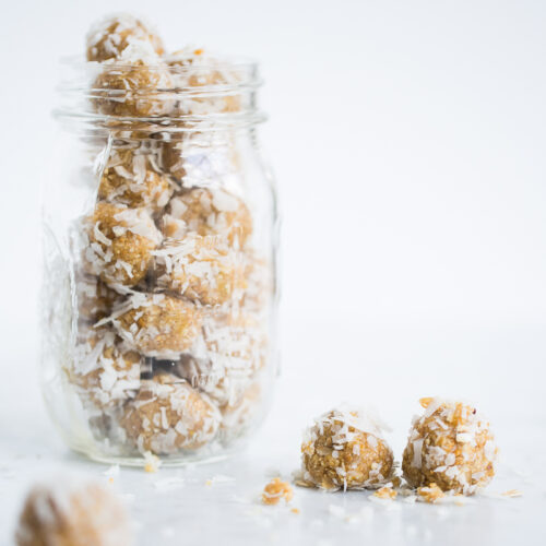 Bolitas de limón, dulce crudivegano y vegano sin gluten y super fácil de hacer.