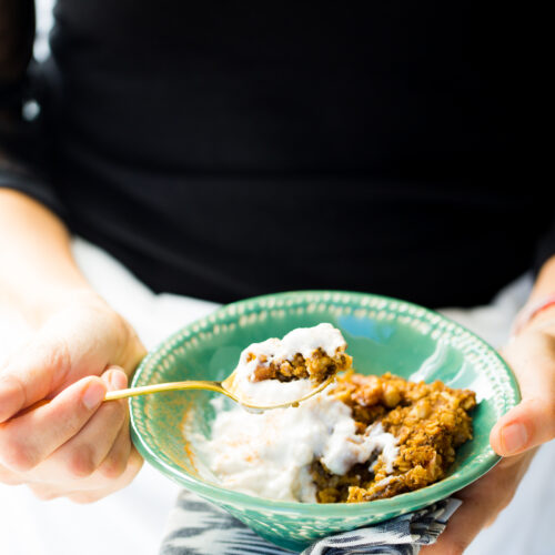 Avena al horno con calabaza y nueces. Desayuno rápido,vegano y super nutritivo.