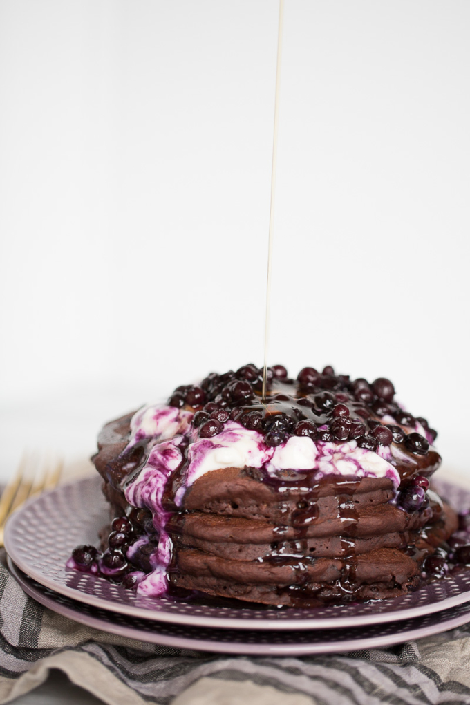 Receta de pancakes, hotcakes veganos de chocolate.