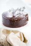 Receta de pastel de chocolate vegano para celebrar un buen cumpleaños.