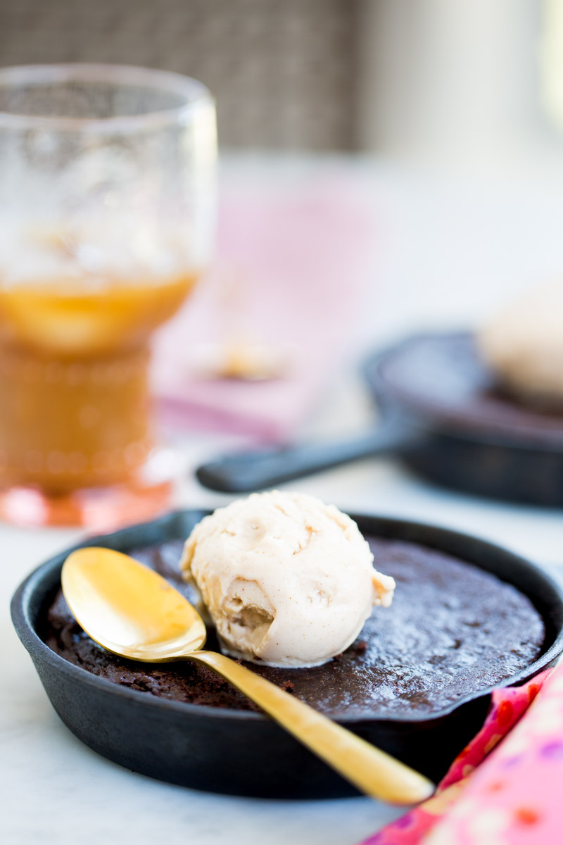 Receta vegana de mocha brownies, brownies con cafe.