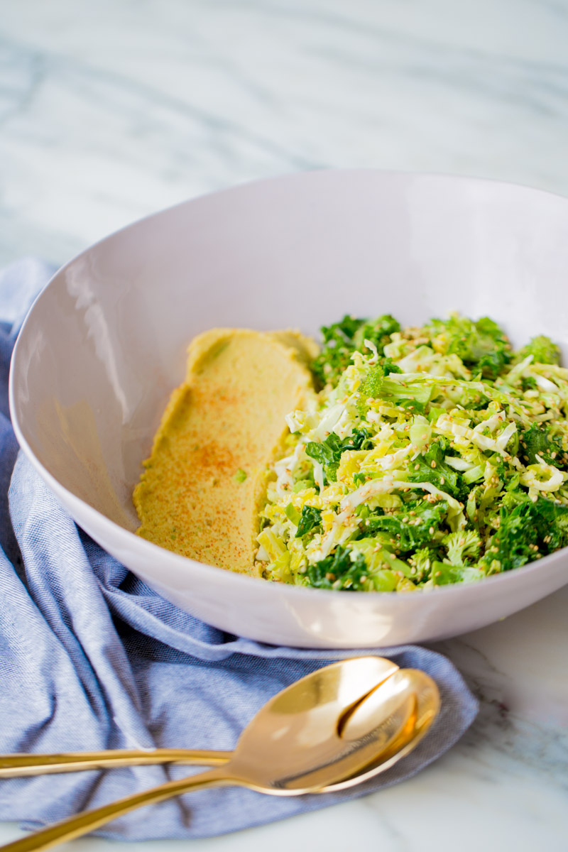 ensalada verde con hummus