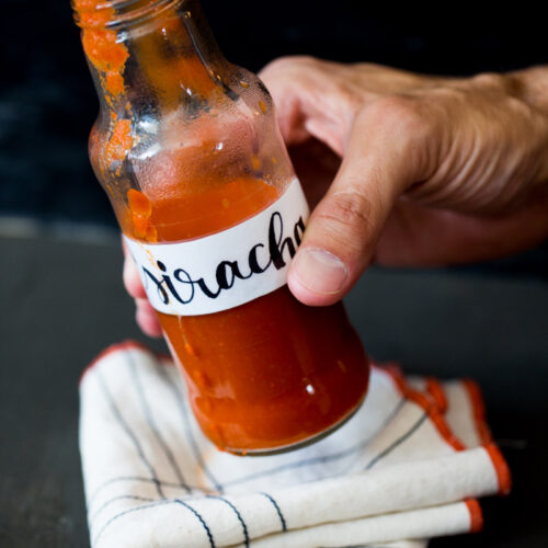 Salsa sriracha vegana y hecha en casa