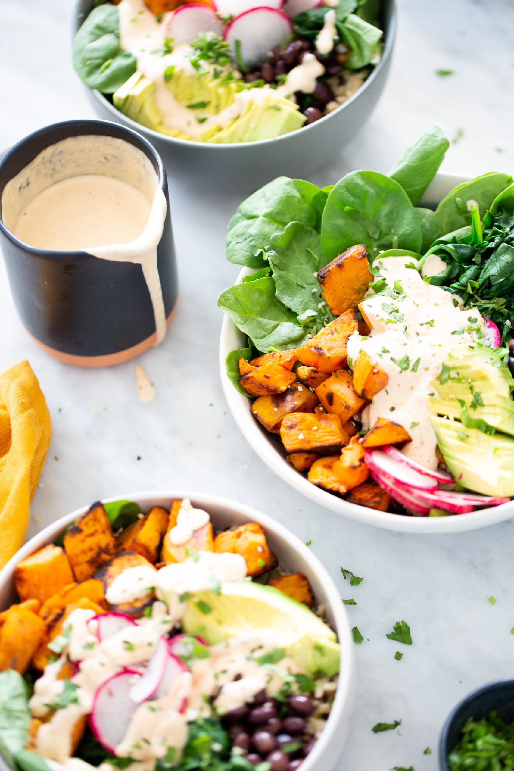 Buddha bowl mexicano con camotes rostizados