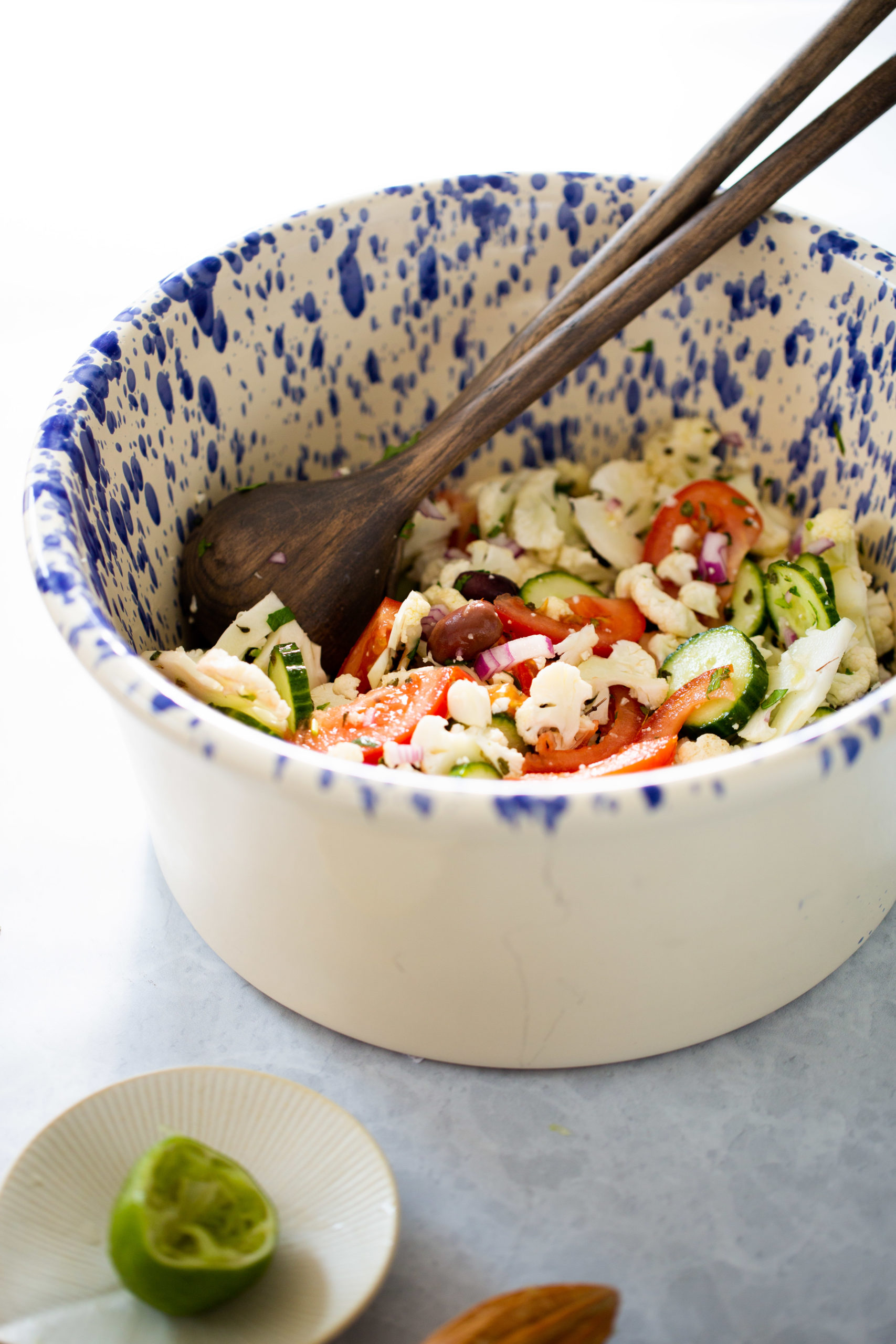 Ensalada de coliflor mediterranea