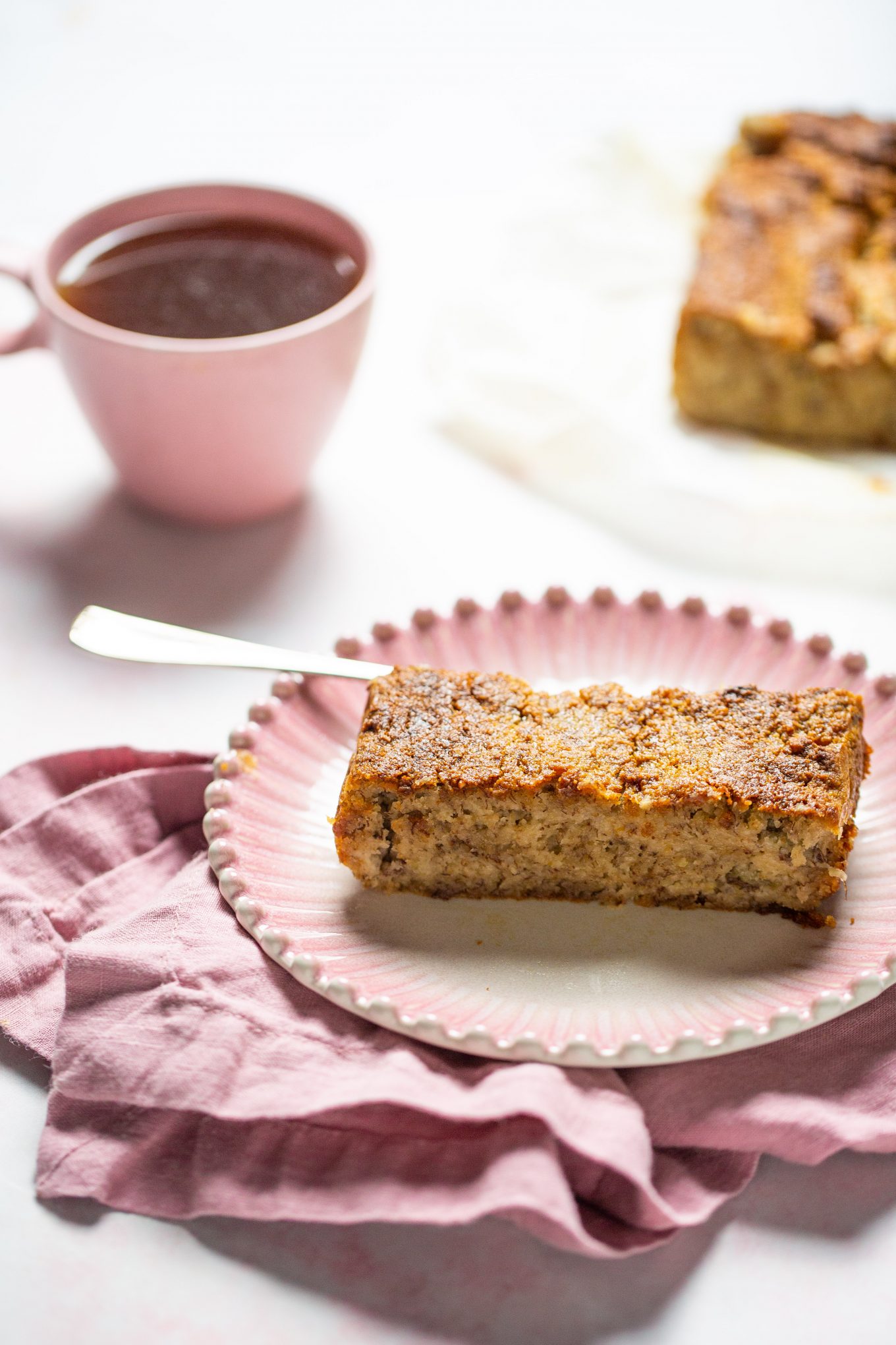 Una rebanada de pan de platano sin gluten