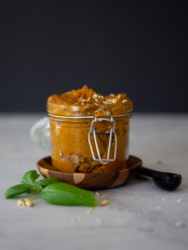 cropped sun dried tomato pesto 3.jpg