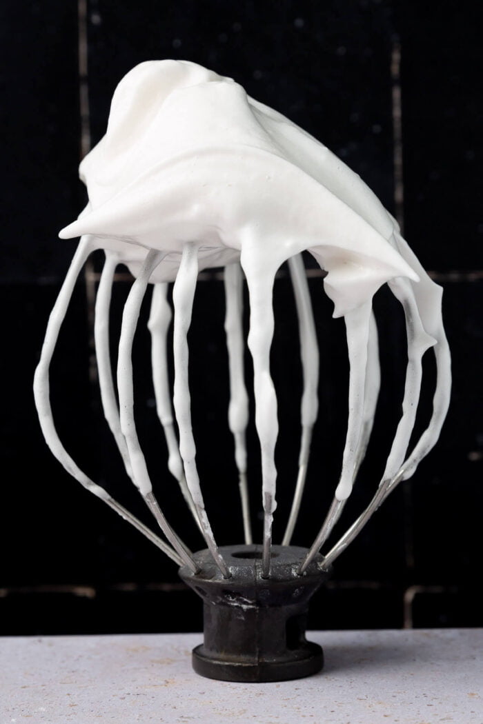 aquafaba whipped cream 